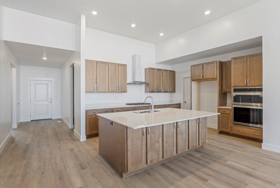 Aspen Interior Photo 7