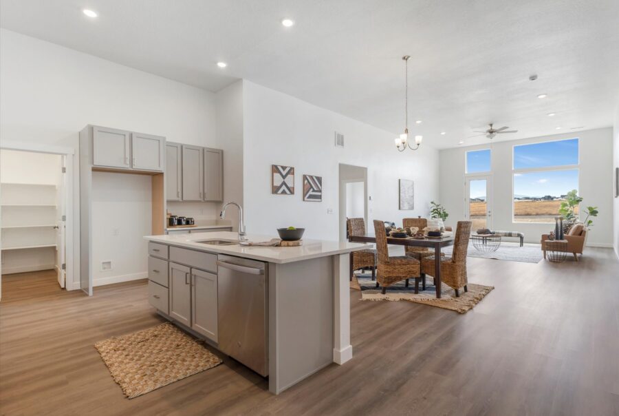 Aspen Interior Photo 3