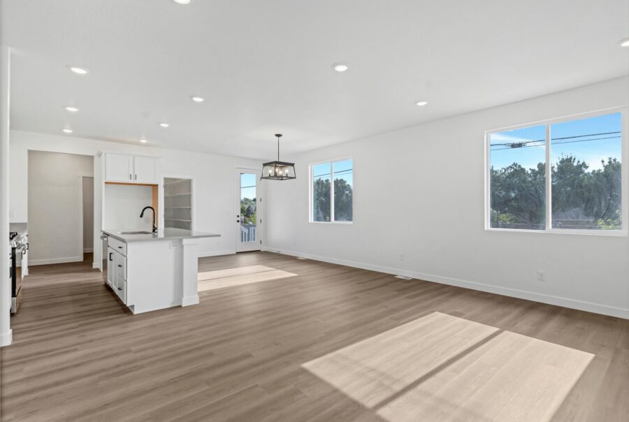 Maple Basement Interior Photo 5