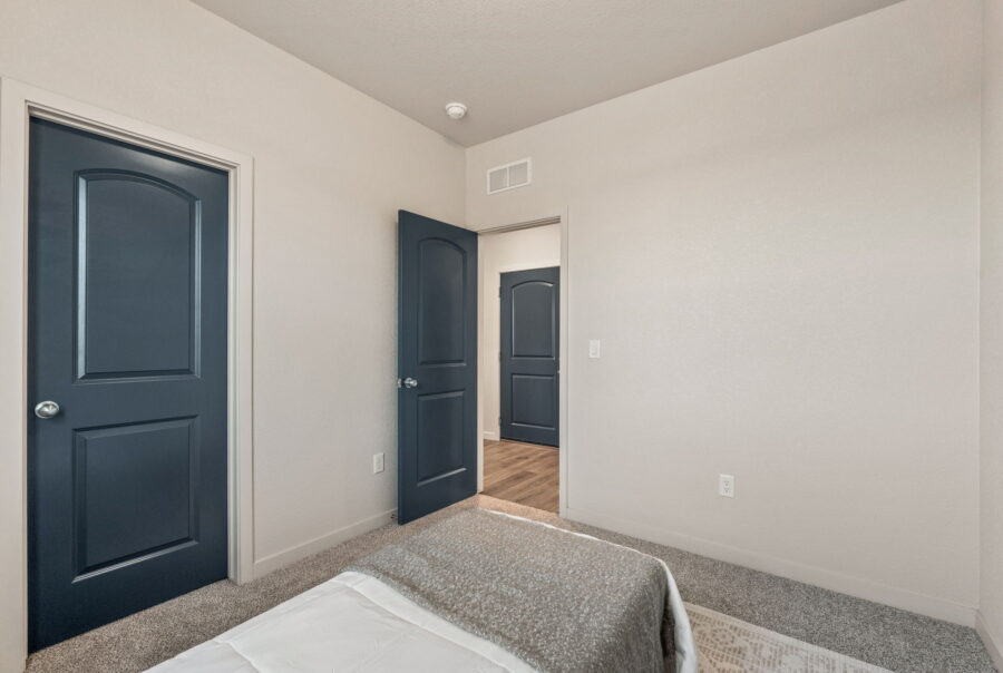 559 E. Bayview Drive, Pueblo West, CO 81007 Interior Photo 3