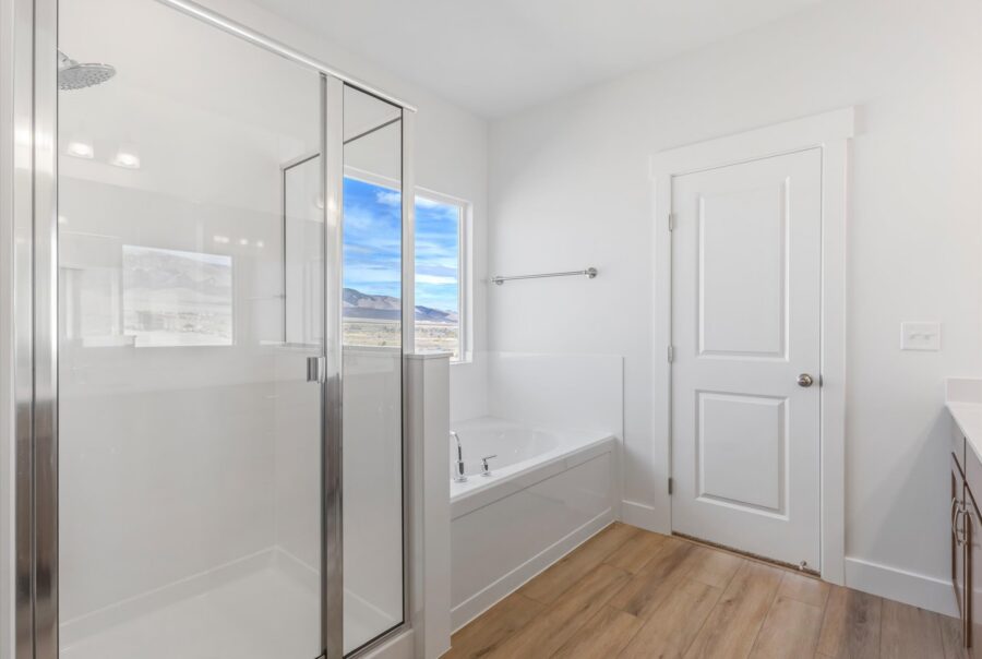 Aspen Interior Photo 11