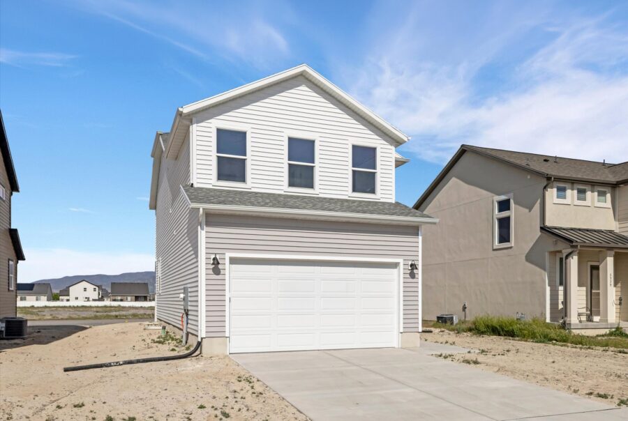 3529 North Sparrow Lane, Eagle Mountain, UT 84005 Exterior Photo 2