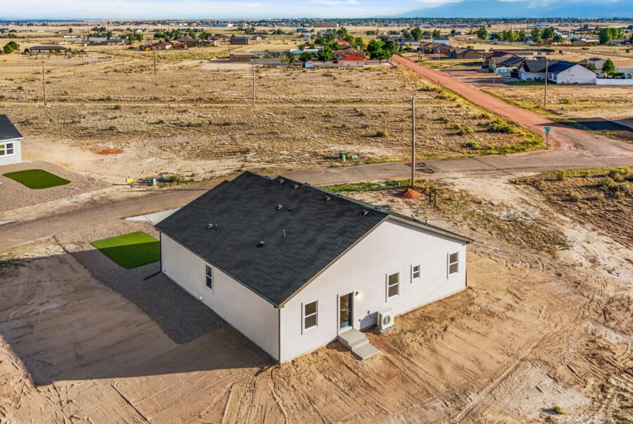 559 E. Bayview Drive, Pueblo West, CO 81007 Exterior Photo 10