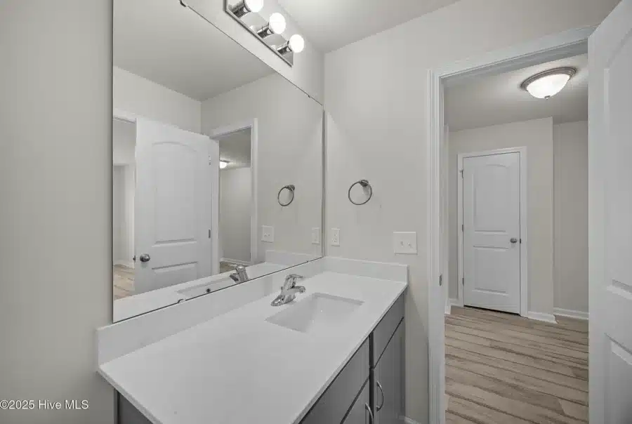 213 Slatestone Road, Washington, NC 27889 Interior Photo 2