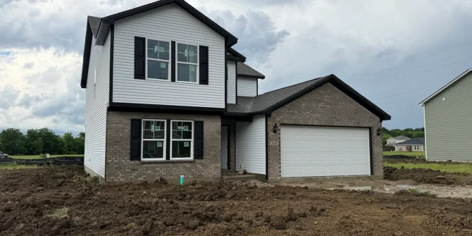 8600 N Seneca Drive Muncie, IN 47303