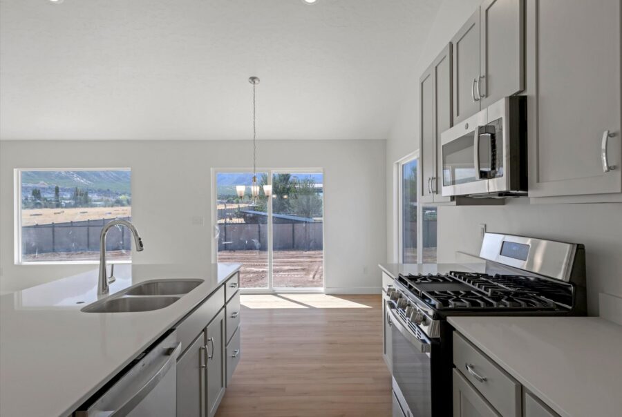 264 E 770 N St #213 Interior Photo 6