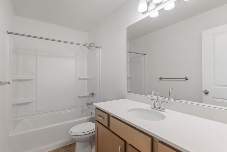 240E 770N #214 Interior Photo 9