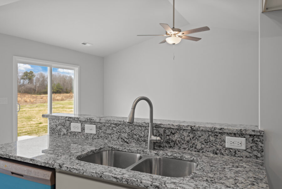 6554 Fairway Drive, Grifton, NC Interior Photo 4
