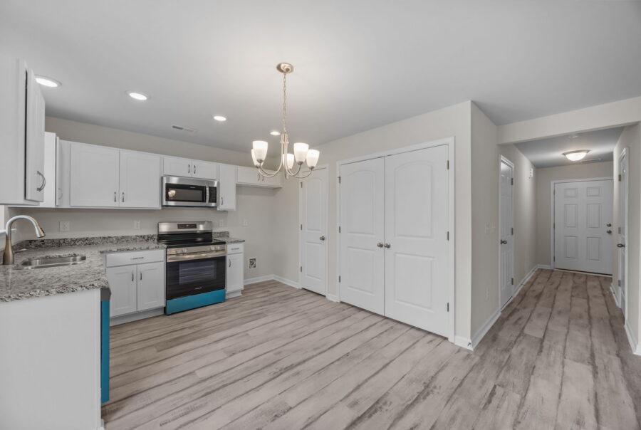 1121 Albemarle Ave, Tarboro, NC 27886 Interior Photo 5