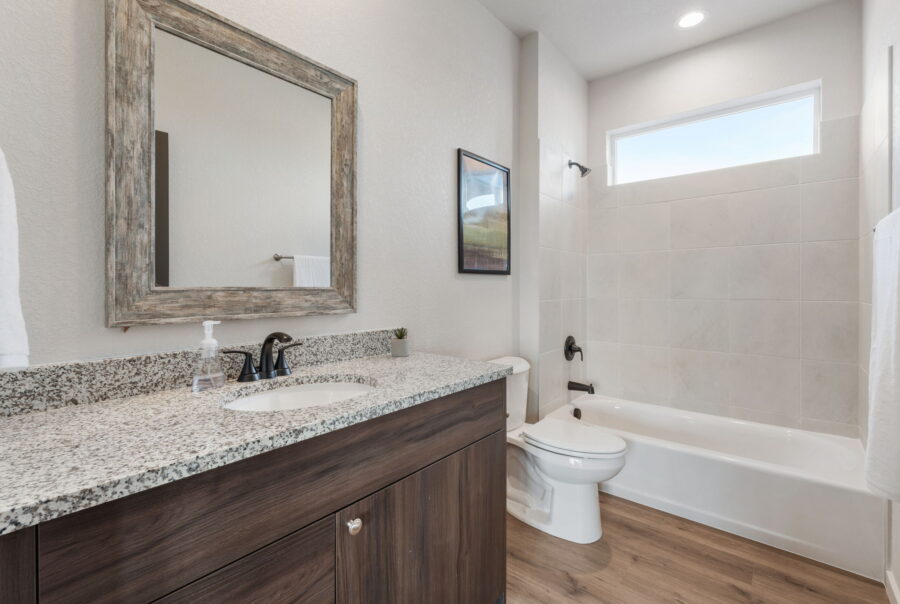 943 E Moonbeam Dr, Pueblo West, CO 81007 Interior Photo 12