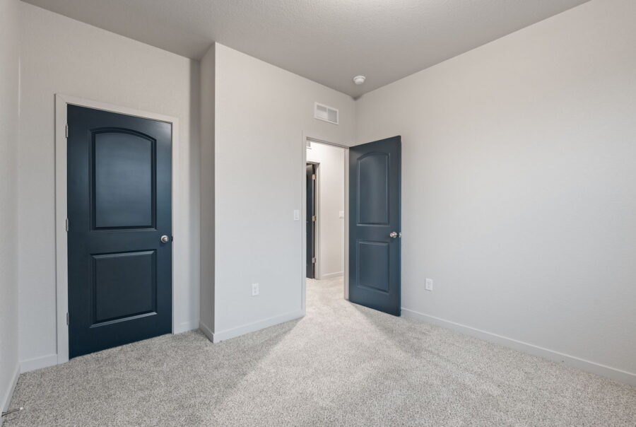 1258 N Kirkwood Dr, Pueblo West, CO 81007 Interior Photo 13