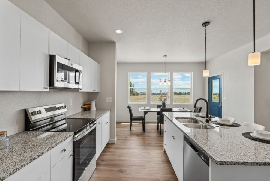 493 E Scandia Dr, Pueblo West, CO 81007 Interior Photo 9