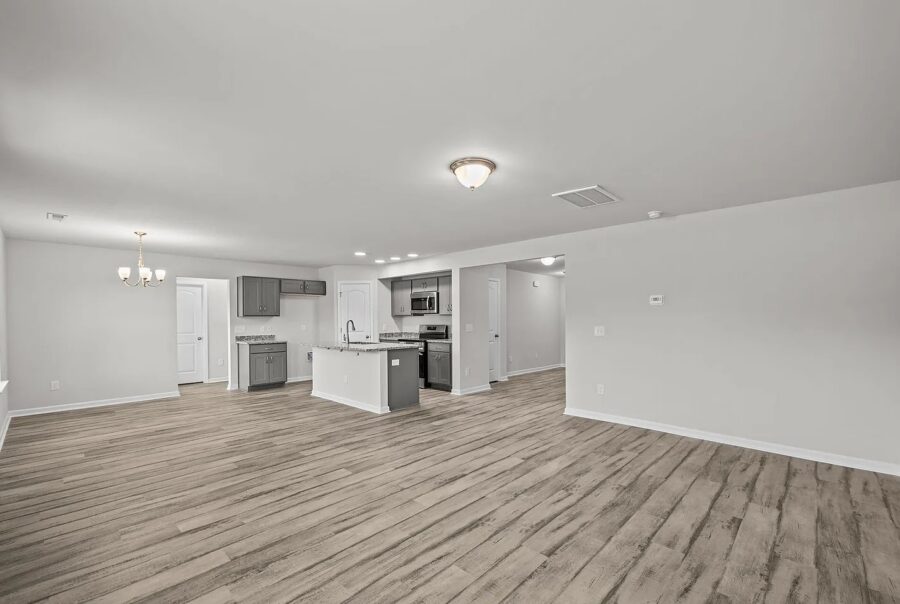 2905 Essex Street, Tarboro, NC 27886 Interior Photo 3